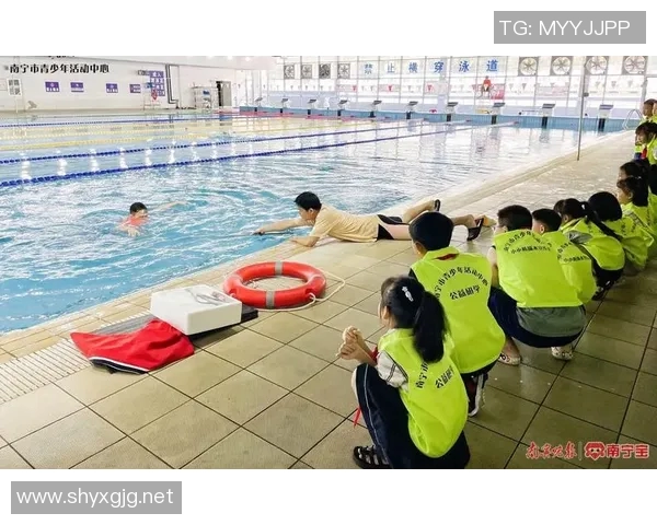 欧洲顶级球星亲授足球技巧全面提升青少年实战与团队协作能力